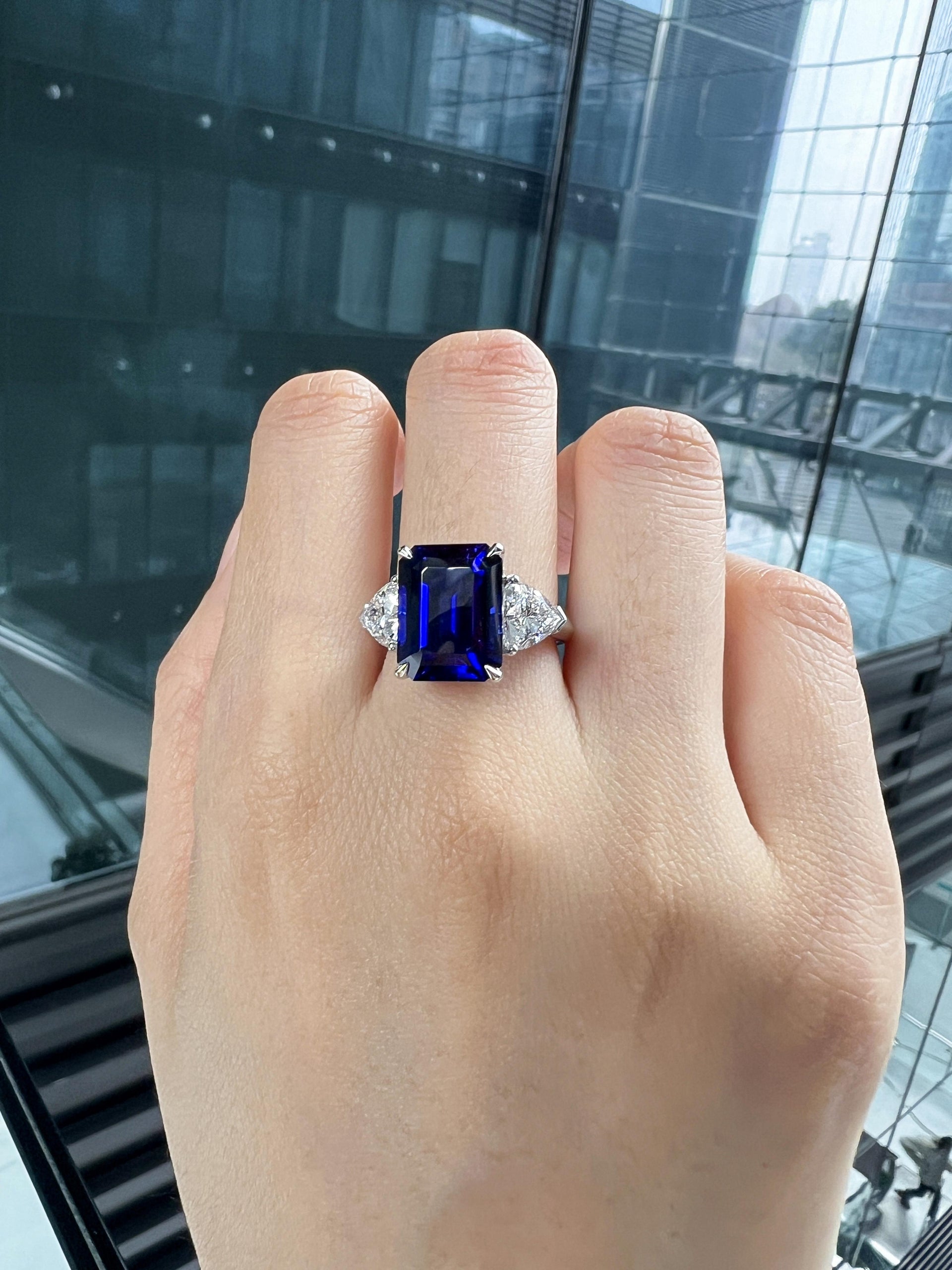 Lab-Created 10-Carat Blue Sapphire Diamond Platinum Modern Cocktail Ring