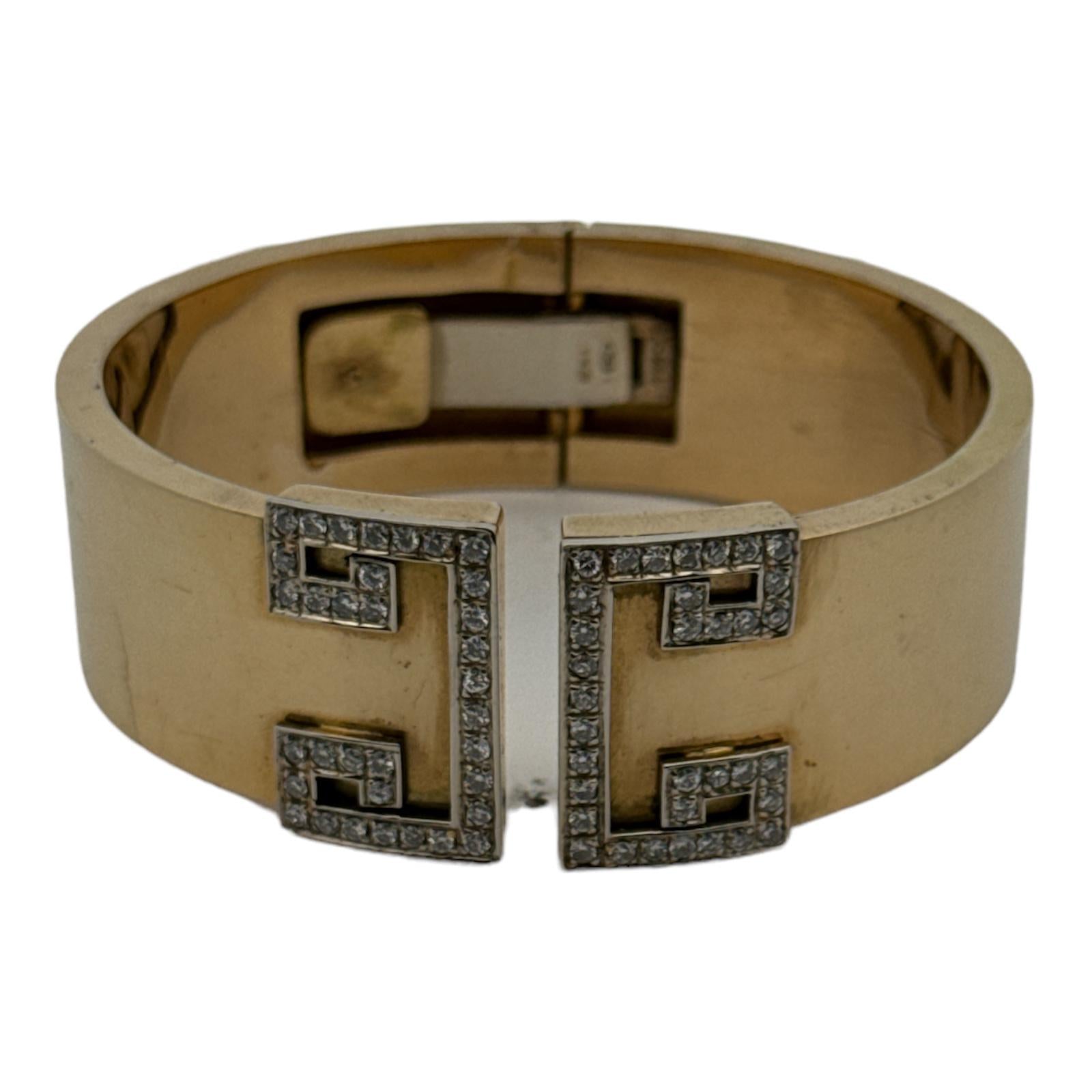 1970's Diamond 18 Karat Yellow Gold Vintage Hinged Bangle Cuff Bracelet