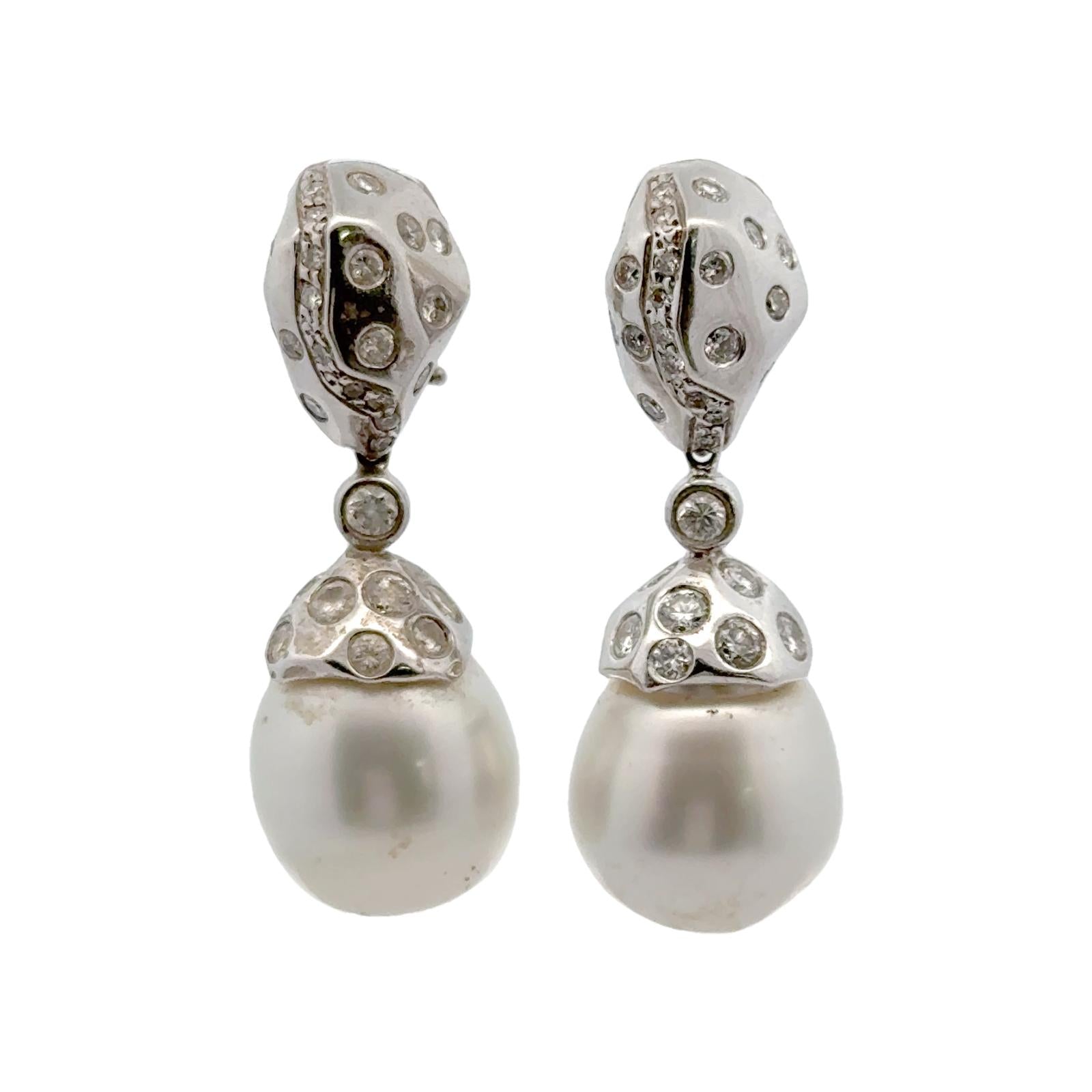 Modern Diamond Baroque Pearl 14 Karat White Gold Drop Leverback Earrings
