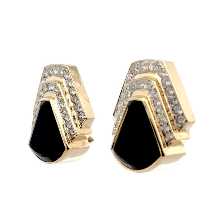 Late 20th Century Diamond Onyx 18 Karat Yellow Gold Leverback Earrings