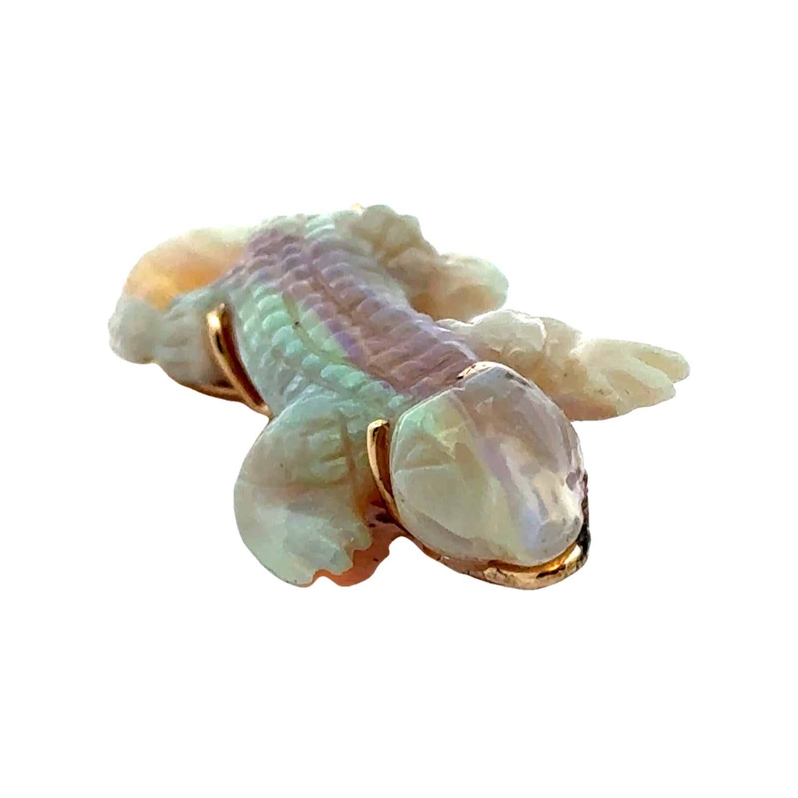Mid-20th Century Carved Opal 18 Karat Yellow Gold Detailed Alligator Brooch