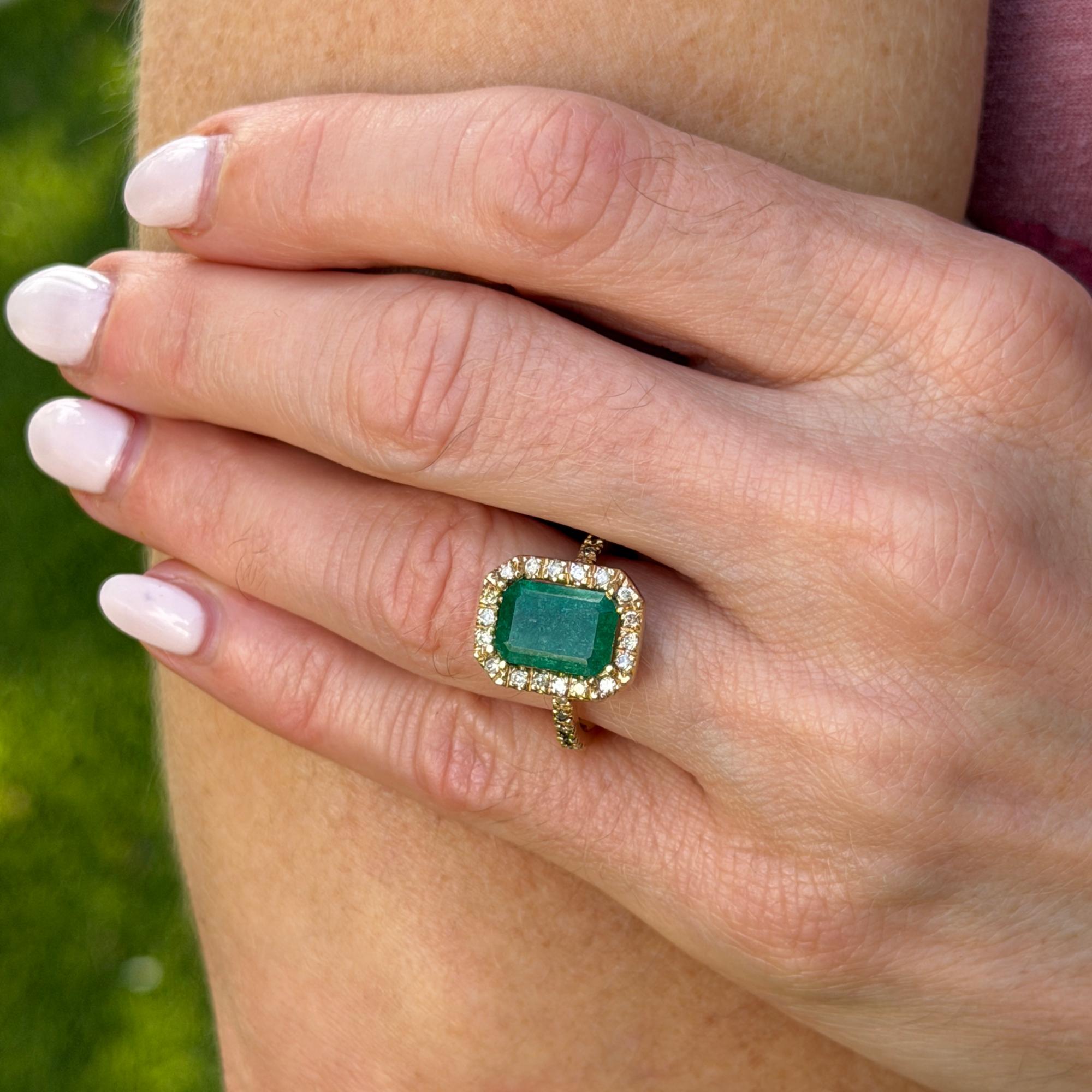 Emerald Diamond 18 Karat Yellow Gold Cocktail Ring