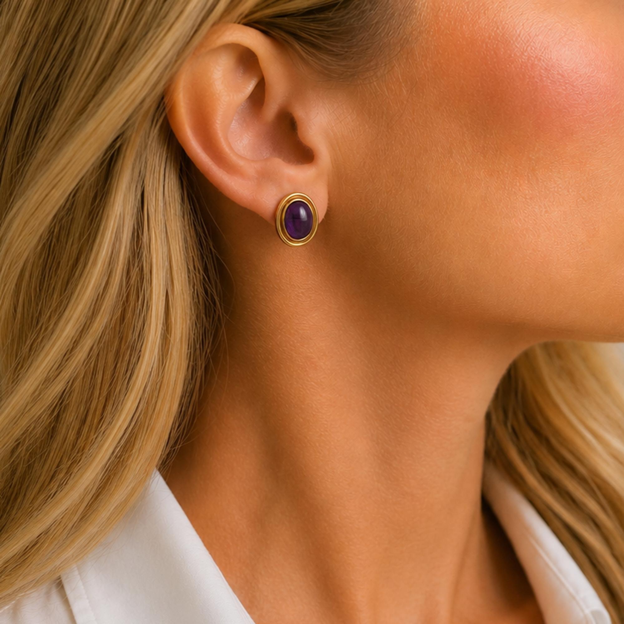 Amethyst Cabechon 18 Karat Yellow Gold Earclip Earrings