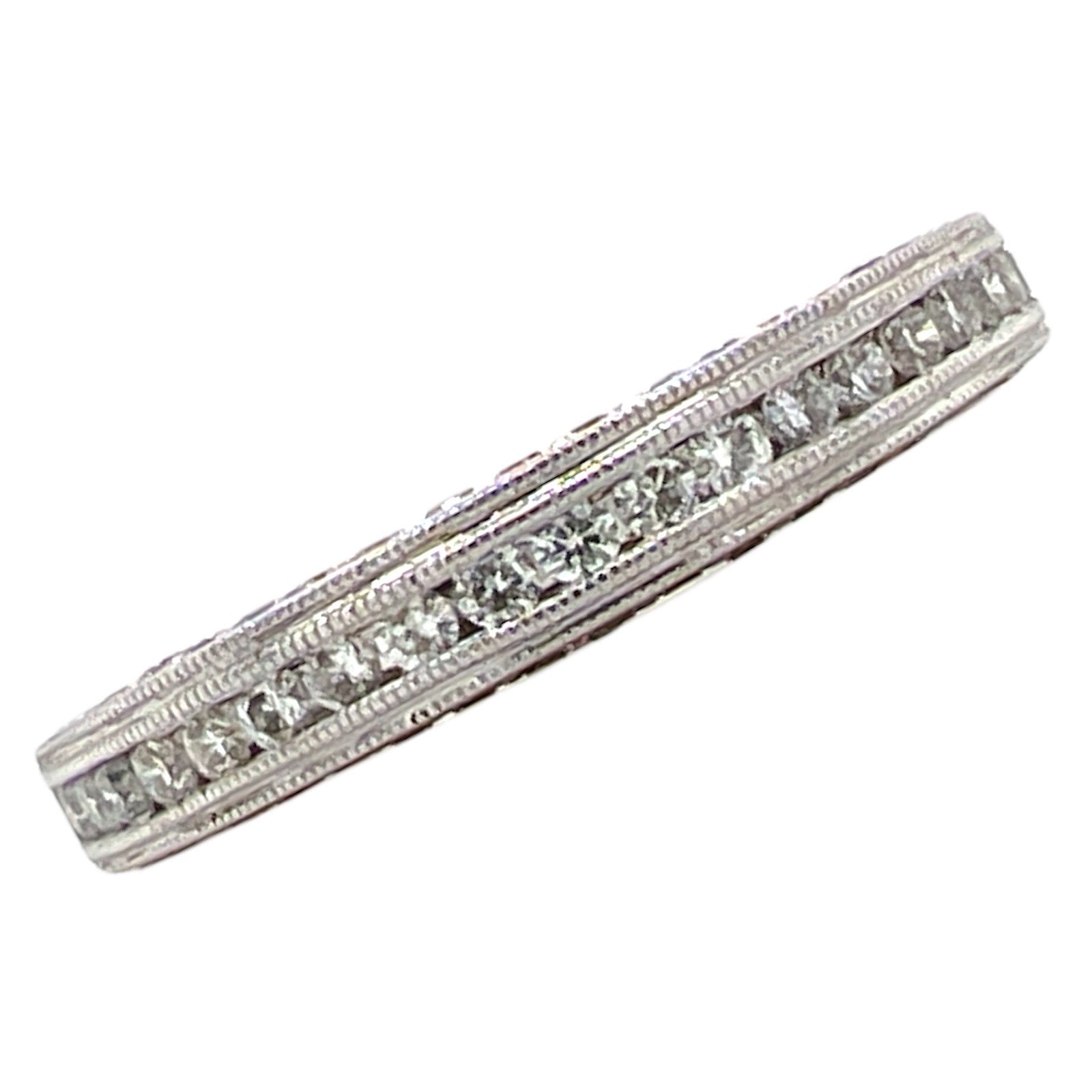 Three Sided Diamond 18 Karat White Gold Wedding Band Ring