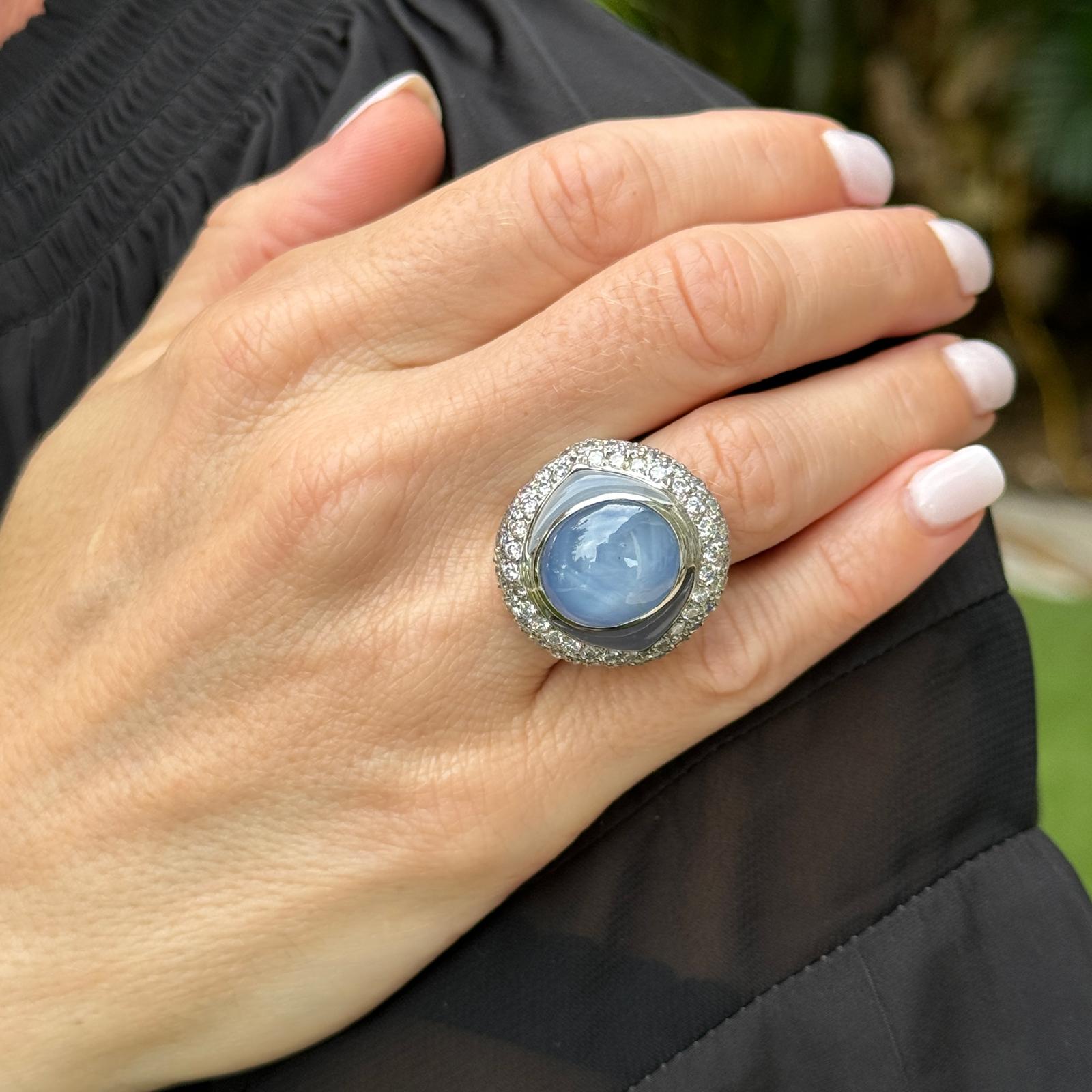 Natural Blue Sapphire Ring Diamond Halo in 18K Yellow Gold