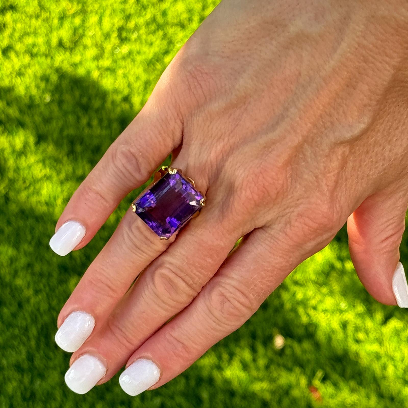 Vintage Oval Amethyst Engagement Ring | LUO
