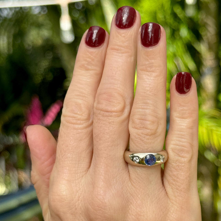 Sapphire Diamond 18 Karat White Gold Band Ring