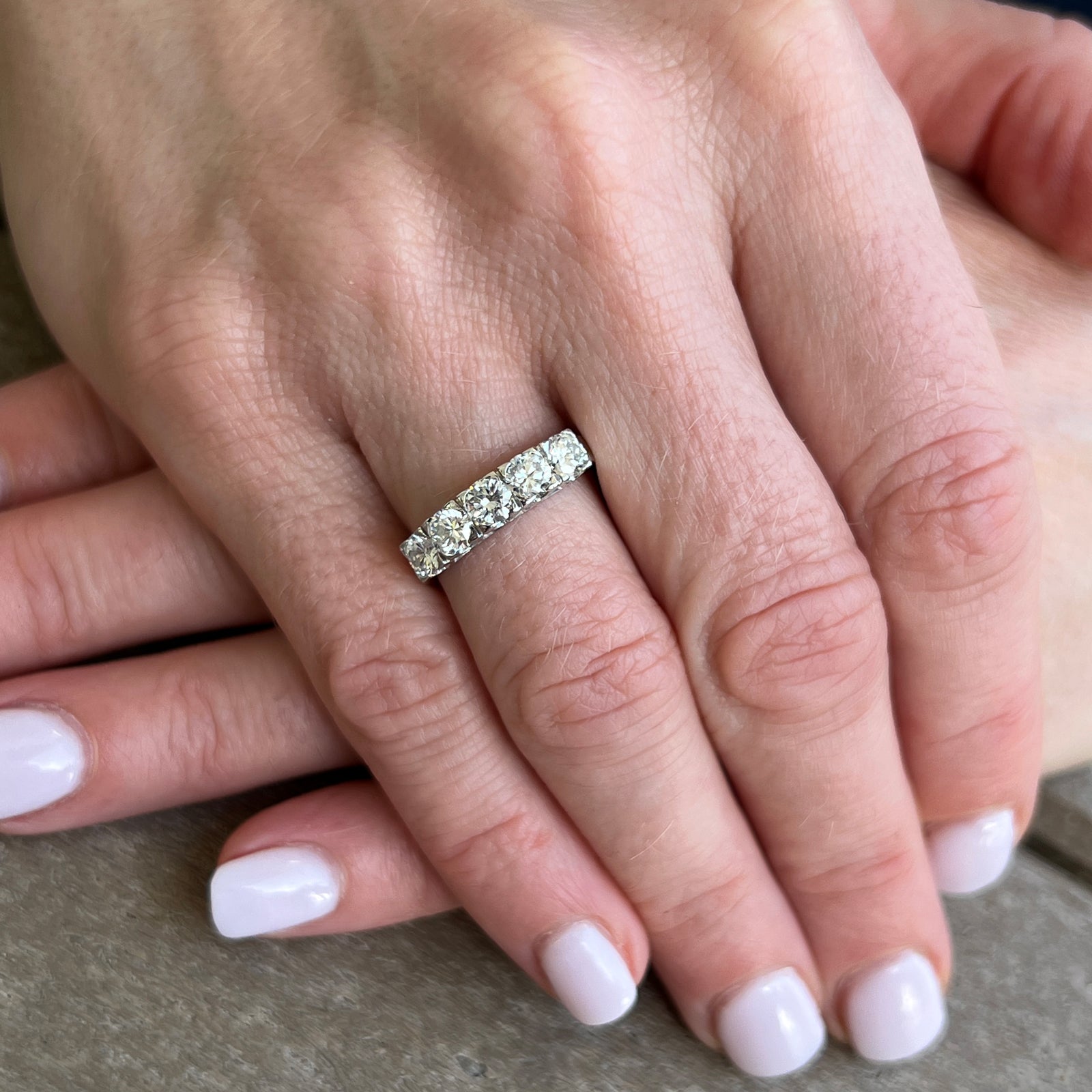 Brilliant outlet wedding rings