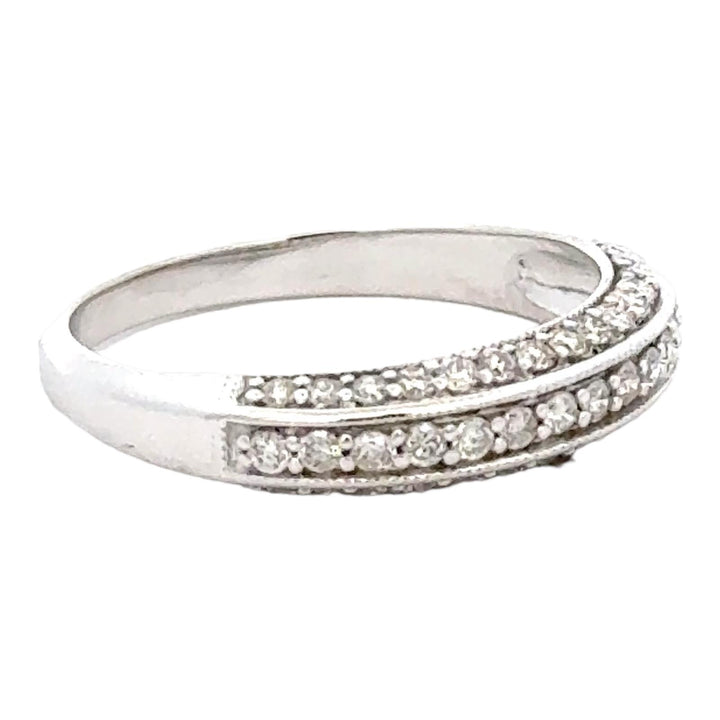 Three Sided Round Brilliant Cut Diamond 14 Karat White Gold Wedding Band Ring